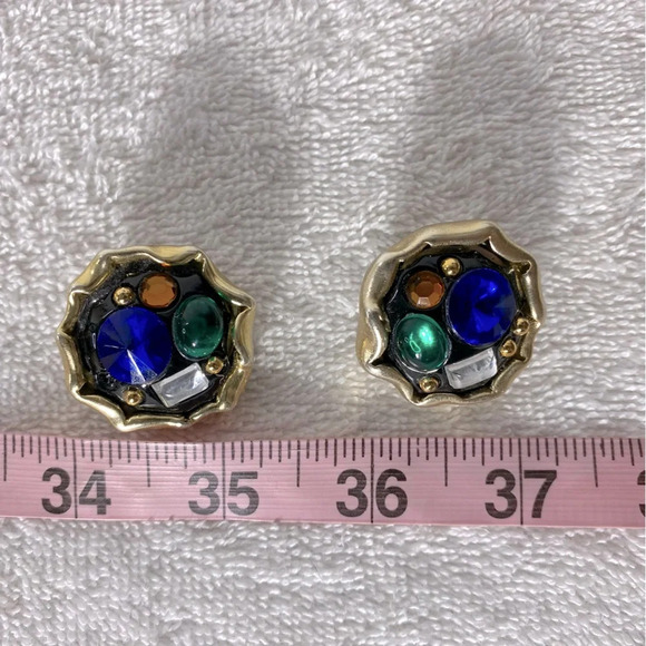 Vintage Handmade Round Plastic  Bejewelled Clip On Earrings - Picture 10 of 10